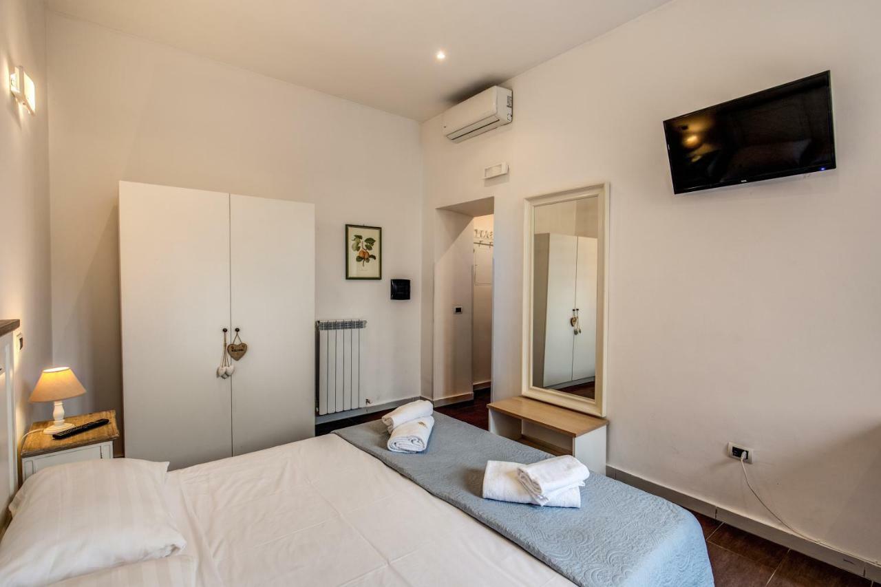 Guesthouse O Affittacamere La Civetta Di Trastevere Rom Exterior foto