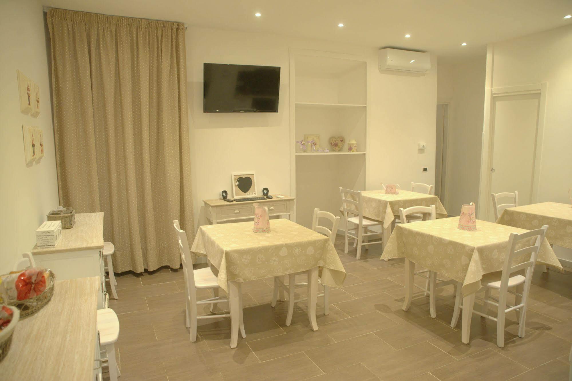Guesthouse O Affittacamere La Civetta Di Trastevere Rom Exterior foto