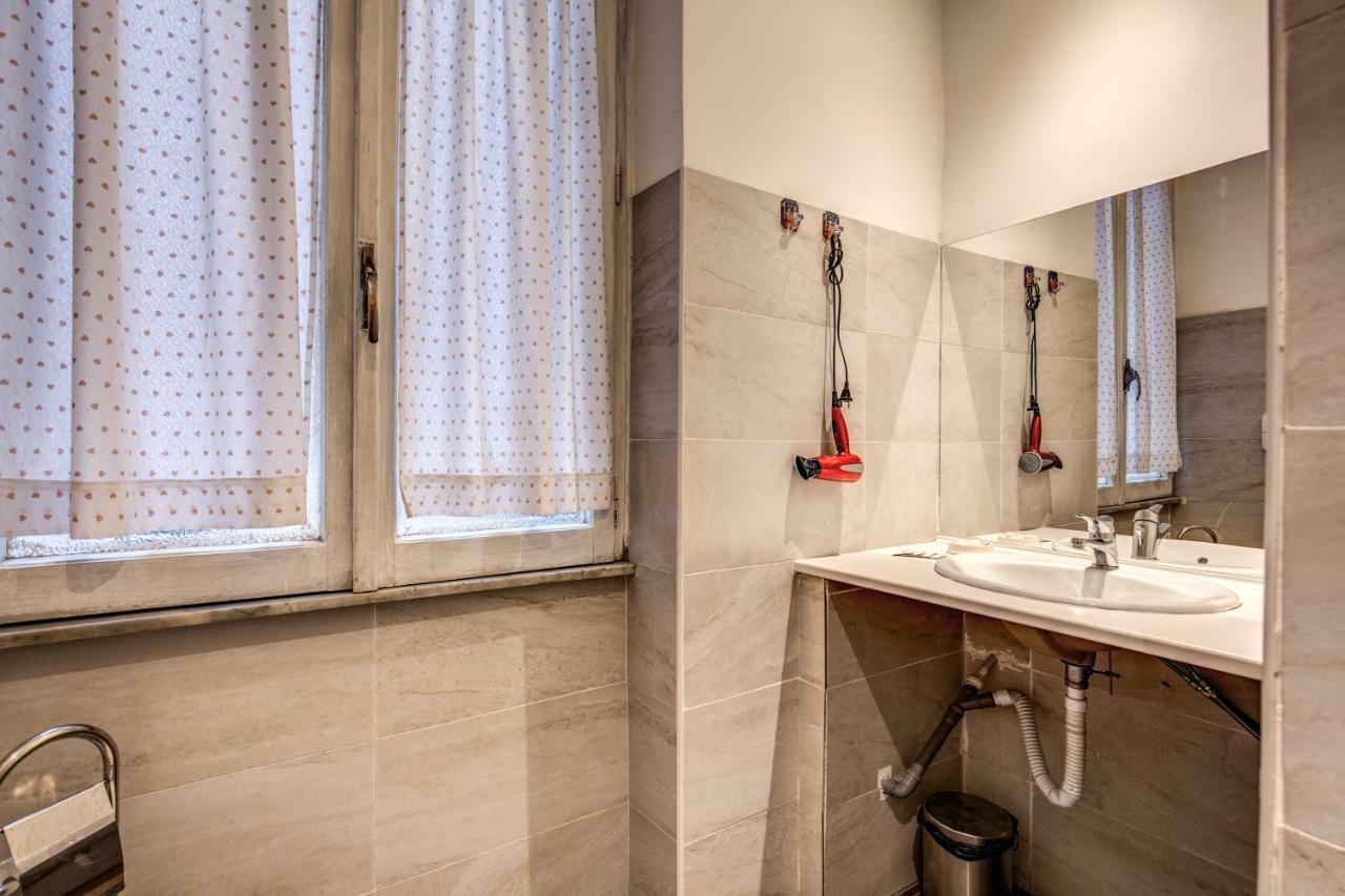 Guesthouse O Affittacamere La Civetta Di Trastevere Rom Exterior foto