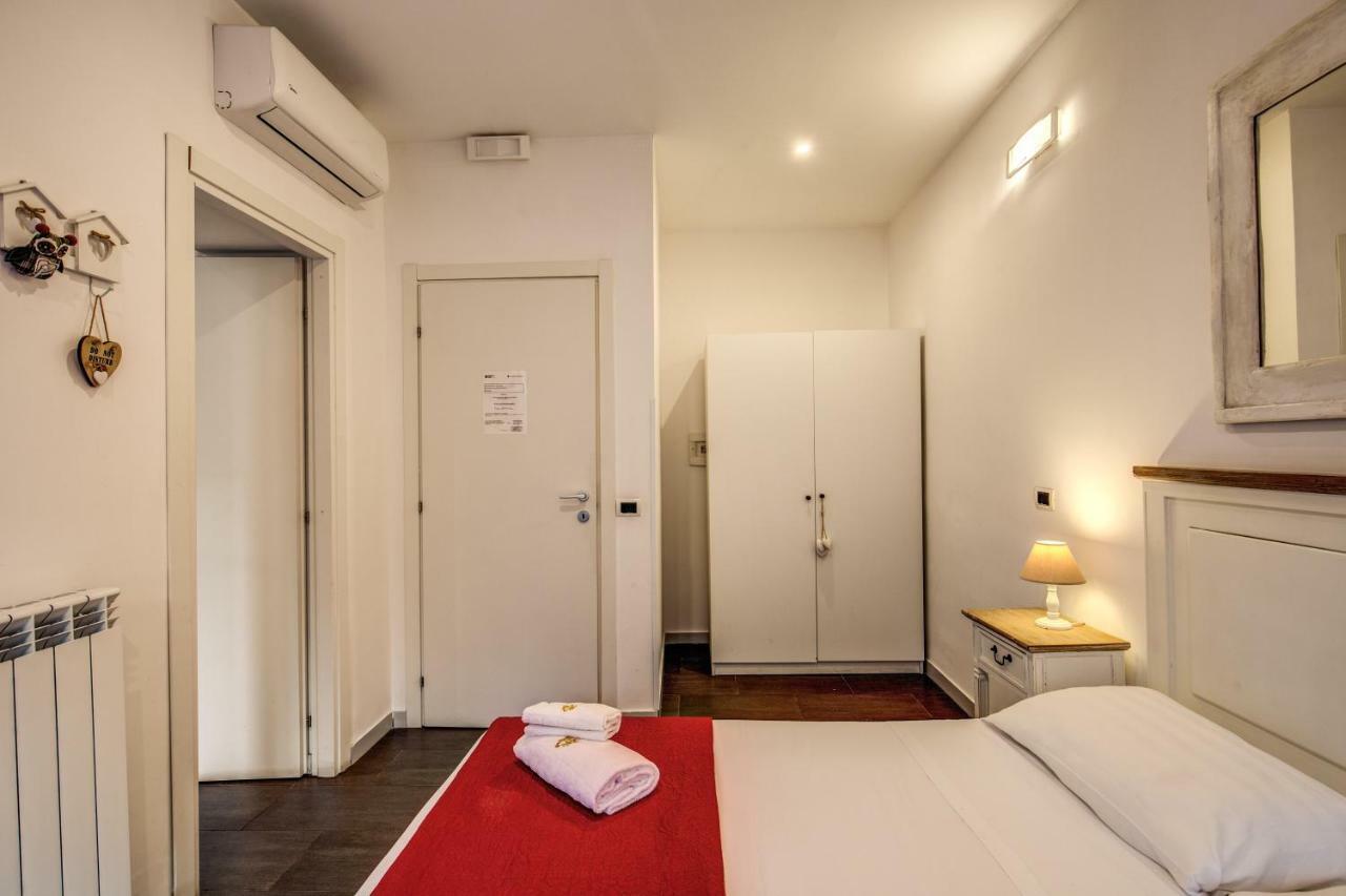 Guesthouse O Affittacamere La Civetta Di Trastevere Rom Exterior foto